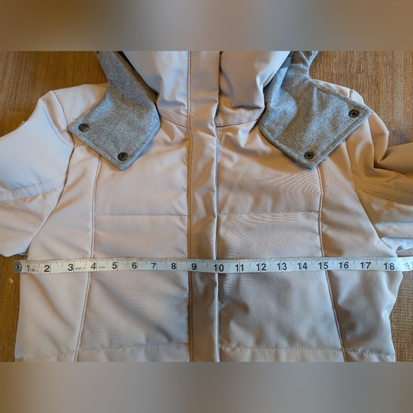 FRAUENSCHUH Marisa Luxury Gold Padded Hooded Winter Ski Snow Jacket Size M (2) - Picture 8 of 16